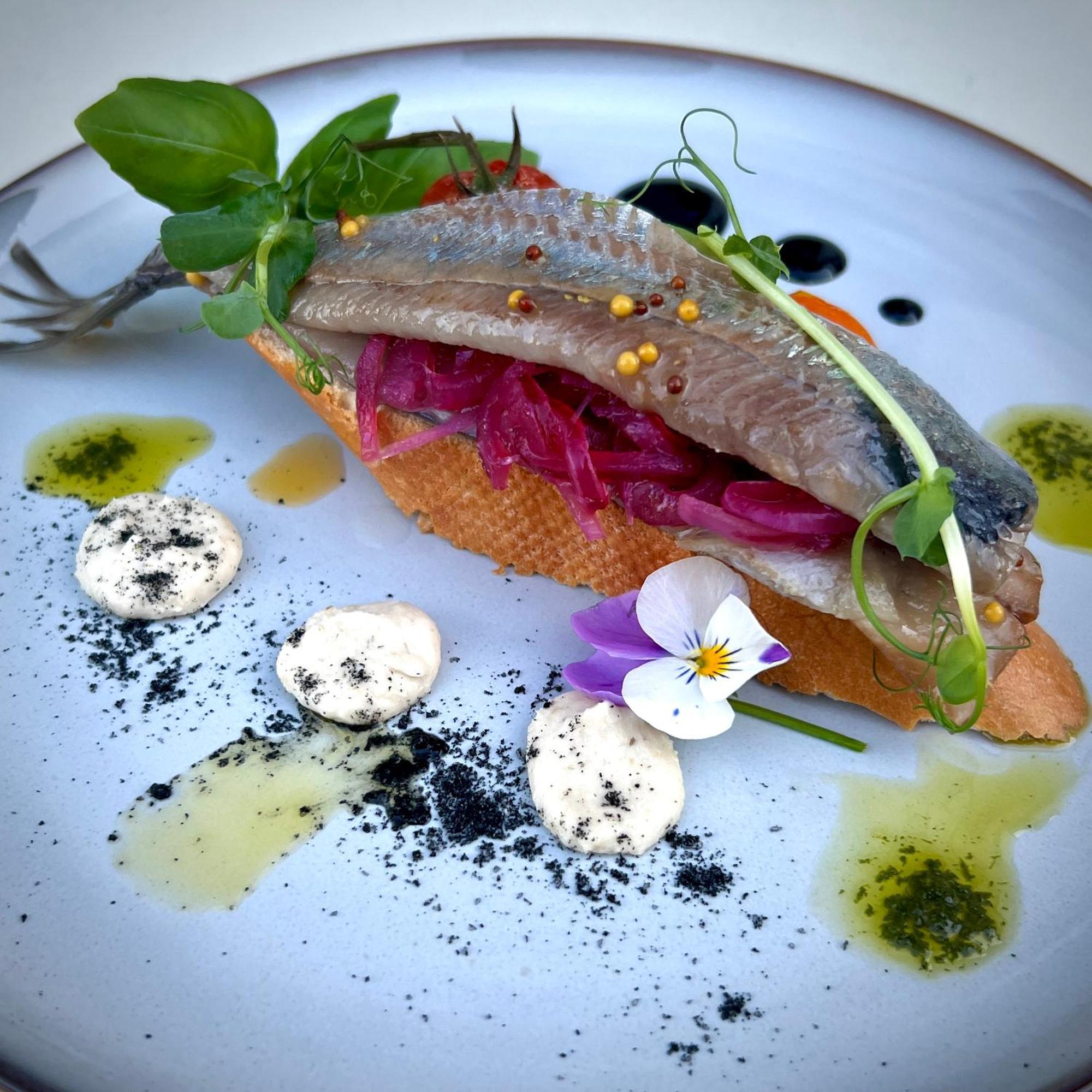 Mesa Grill Restaurant Cafe *